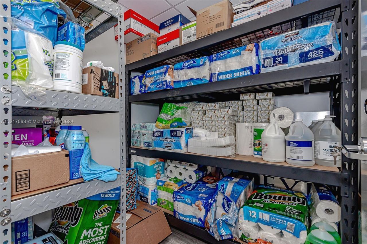 7700 Davie Road Ext, Hollywood, FL 33024 Photo