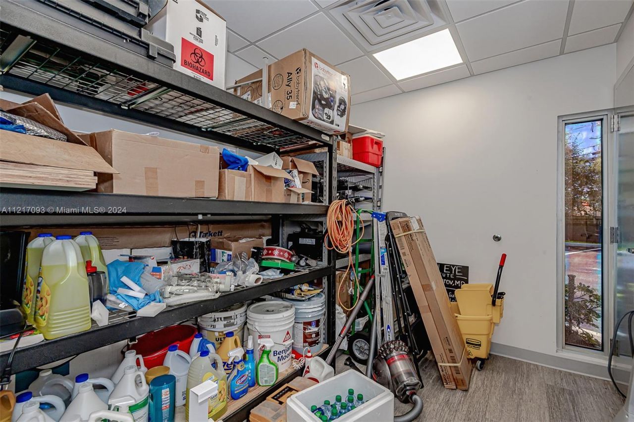 7700 Davie Road Ext, Hollywood, FL 33024 Photo