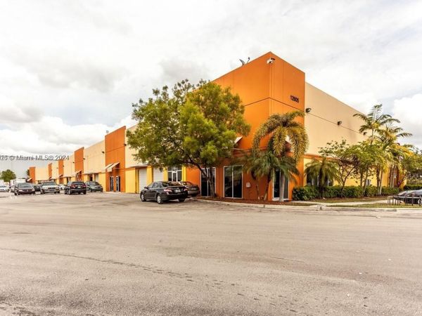 12605 NW 115th Ave, Medley, FL 33178