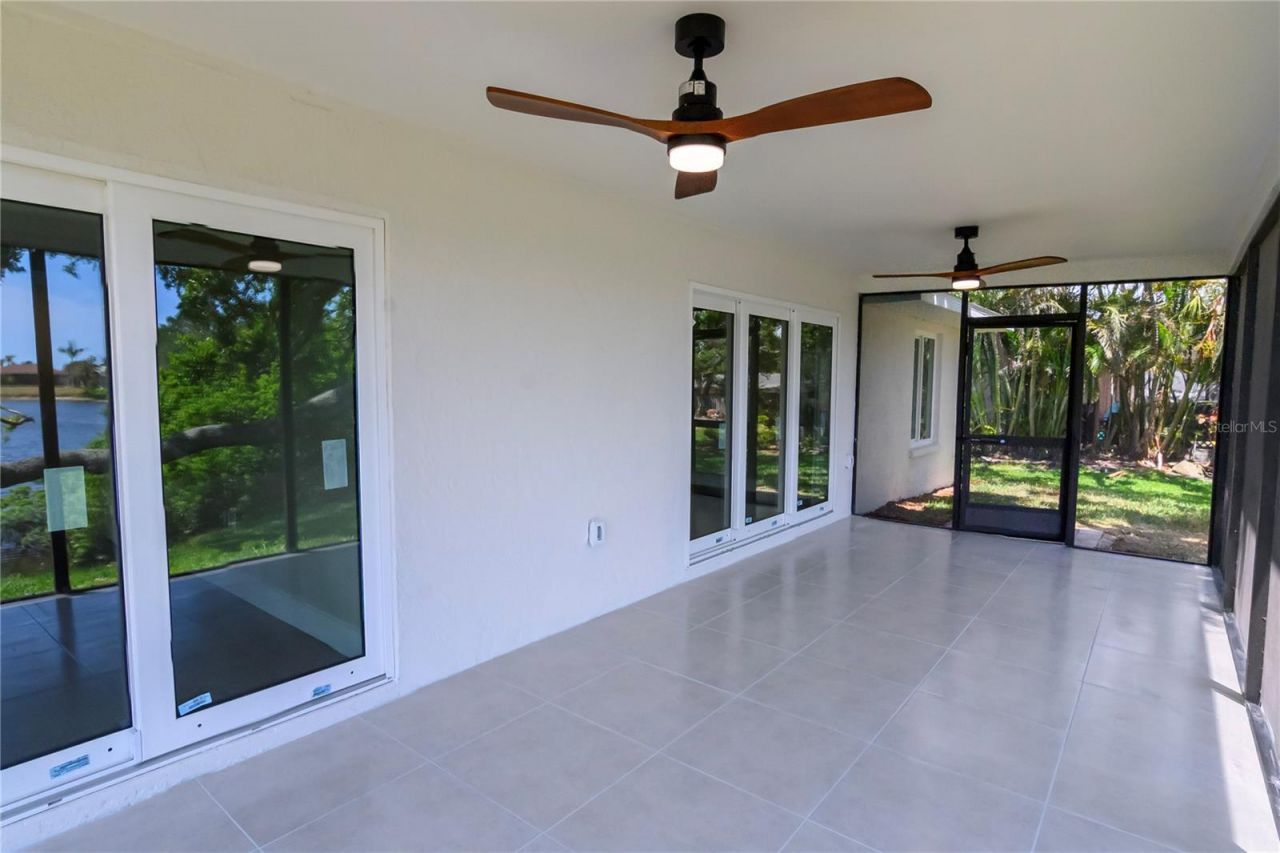 8808 44th Avenue Drive W, Bradenton, FL 34210 Photo