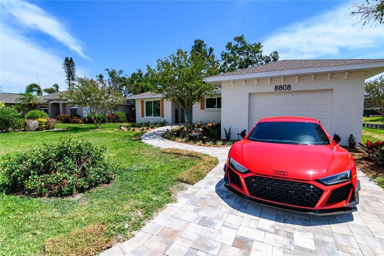 8808 44th Avenue Drive W, Bradenton, FL 34210 Photo