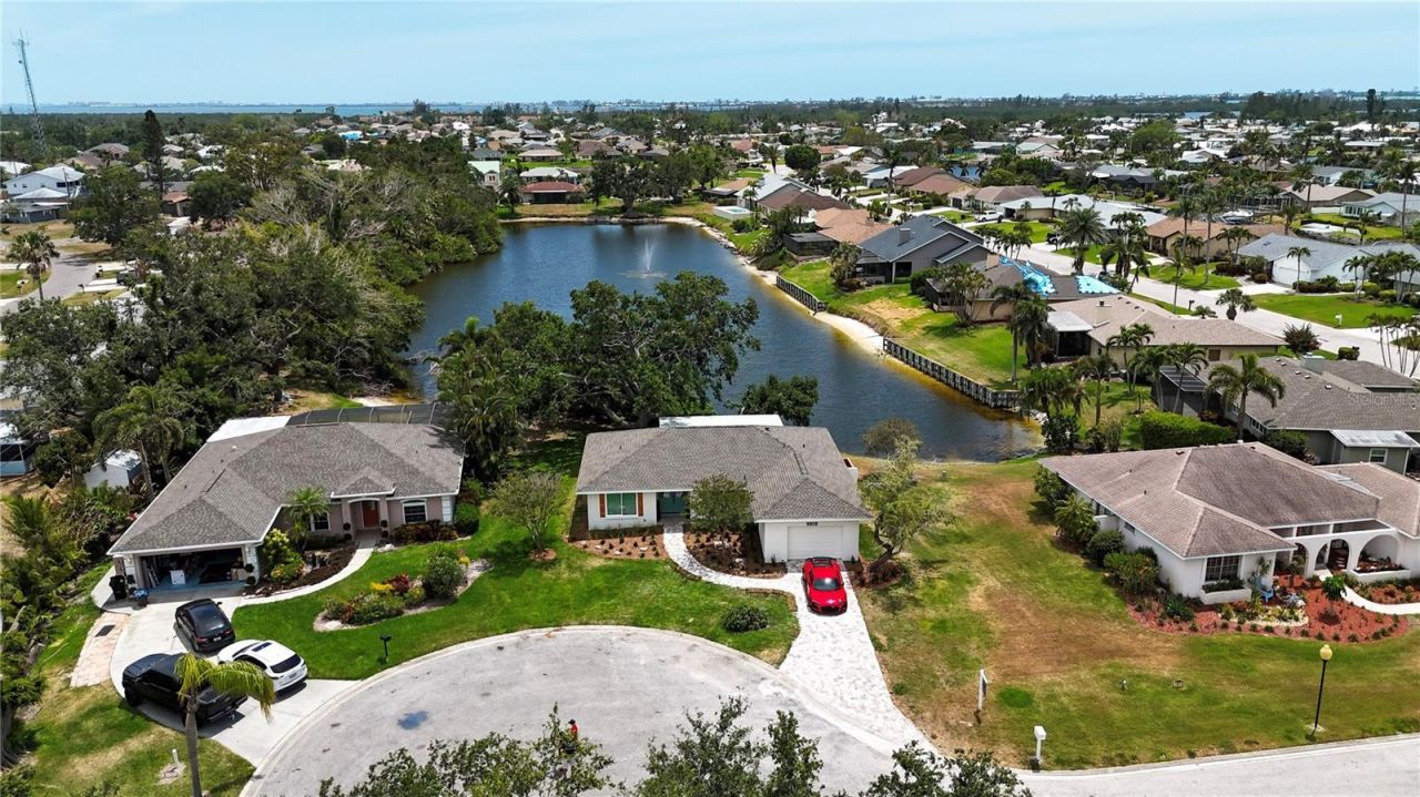 8808 44th Avenue Drive W, Bradenton, FL 34210 Photo