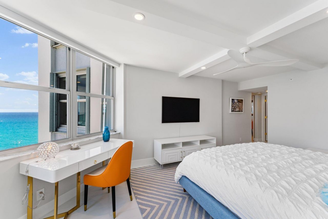 5200 N Ocean Drive, Unit 1101, Singer Island, FL 33404 Photo