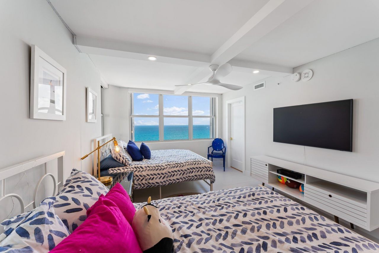 5200 N Ocean Drive, Unit 1101, Singer Island, FL 33404 Photo