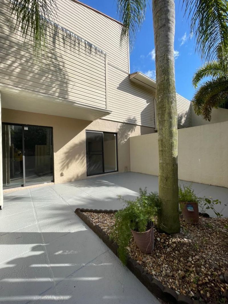 616 Executive Center Drive, Unit 102, West Palm Beach, FL 33401 Photo