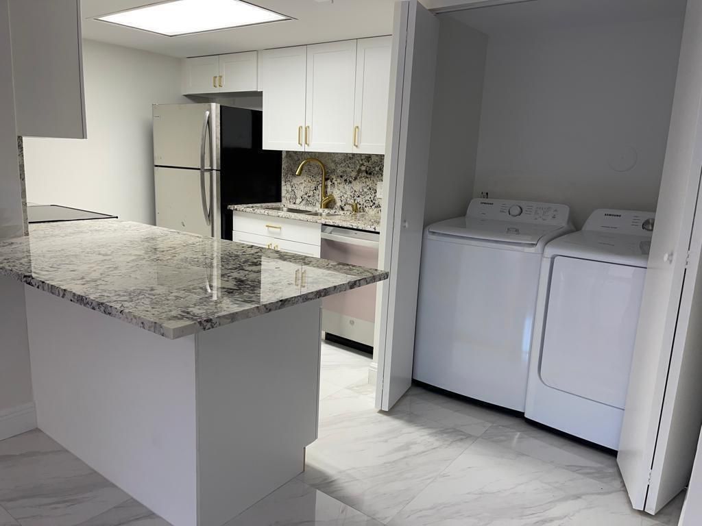 616 Executive Center Drive, Unit 102, West Palm Beach, FL 33401 Photo