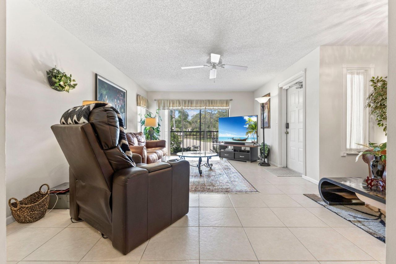 2732 SW Matheson Avenue, Unit 112-B2, Palm City, FL 34990 Photo