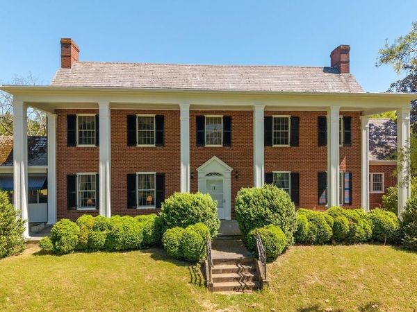 400 DOE LN, CHATHAM, VA 24531