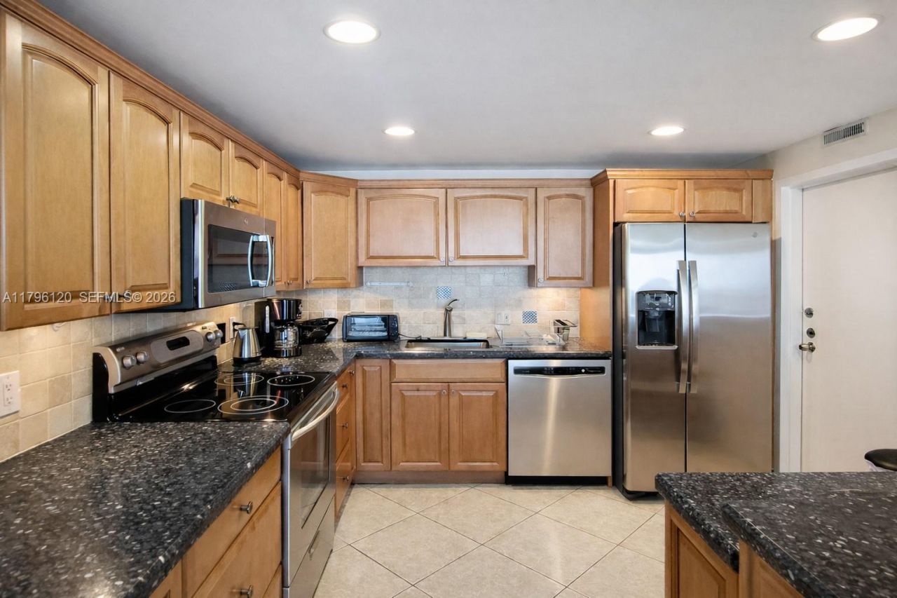 2101 S Ocean Dr, Unit 606, Hollywood, FL 33019 Photo