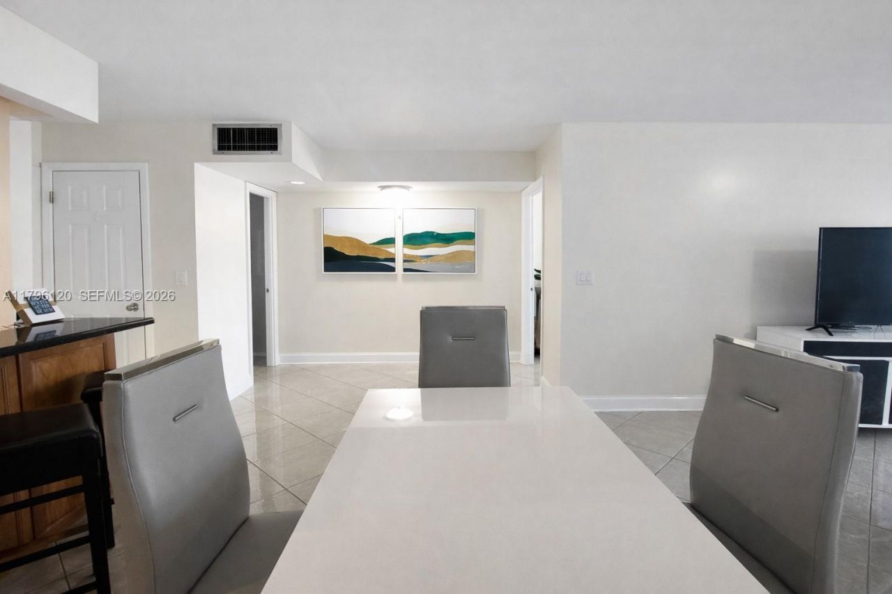 2101 S Ocean Dr, Unit 606, Hollywood, FL 33019 Photo