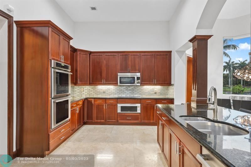 2753 W Stonebrook Cir, Davie, FL 33330 Photo