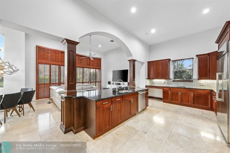 2753 W Stonebrook Cir, Davie, FL 33330 Photo