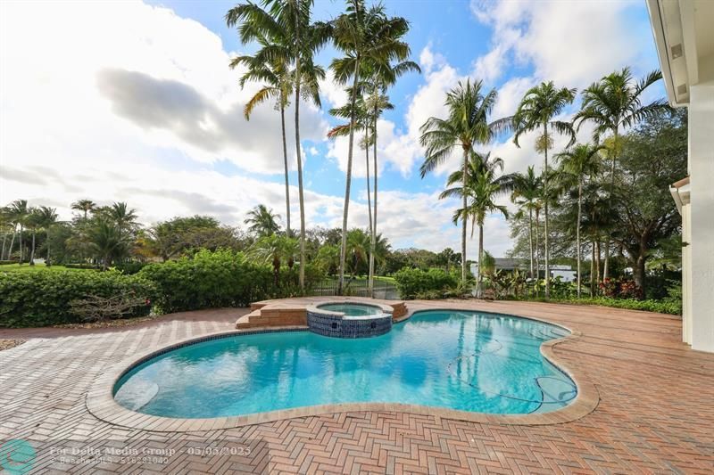 2753 W Stonebrook Cir, Davie, FL 33330 Photo