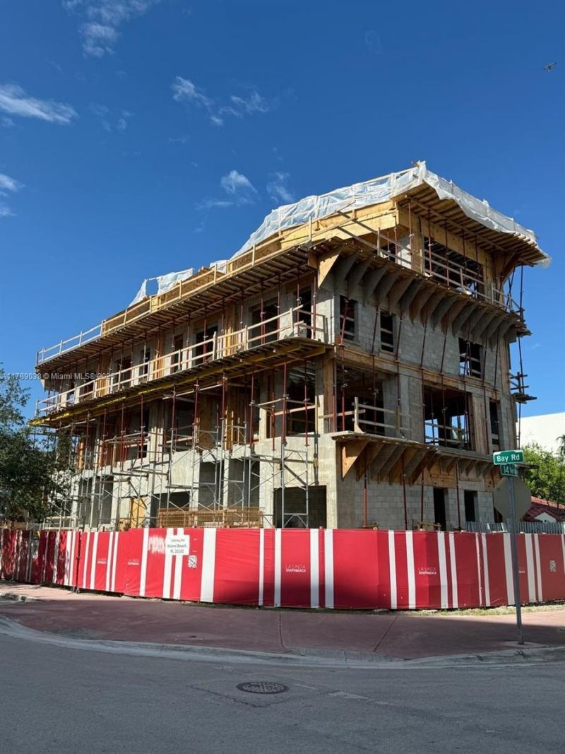 1425 Bay Rd, Miami Beach, FL 33139 Photo