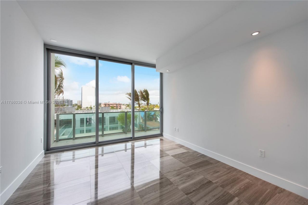 6901 Collins Ave, Unit 401, Miami Beach, FL 33141 Photo