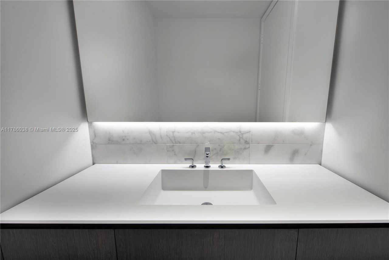 6901 Collins Ave, Unit 401, Miami Beach, FL 33141 Photo