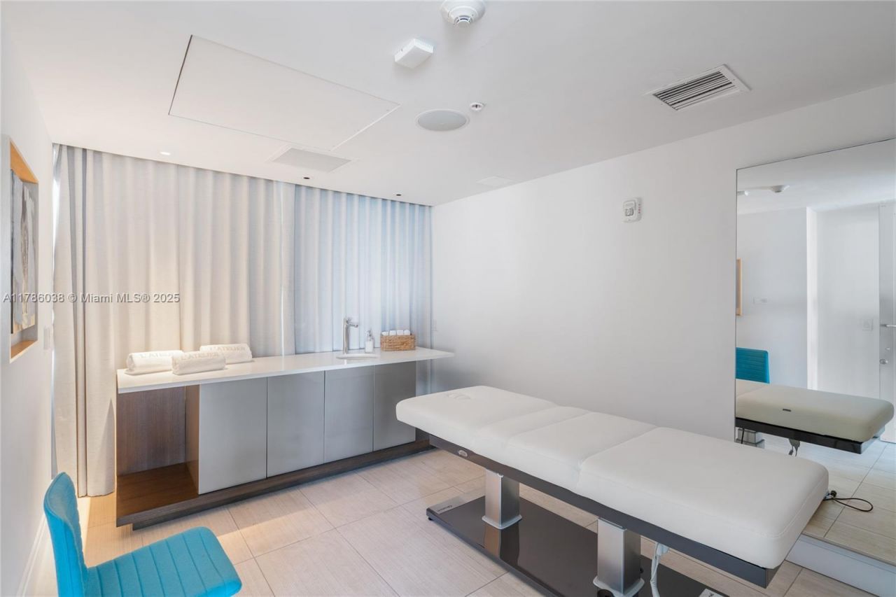 6901 Collins Ave, Unit 401, Miami Beach, FL 33141 Photo