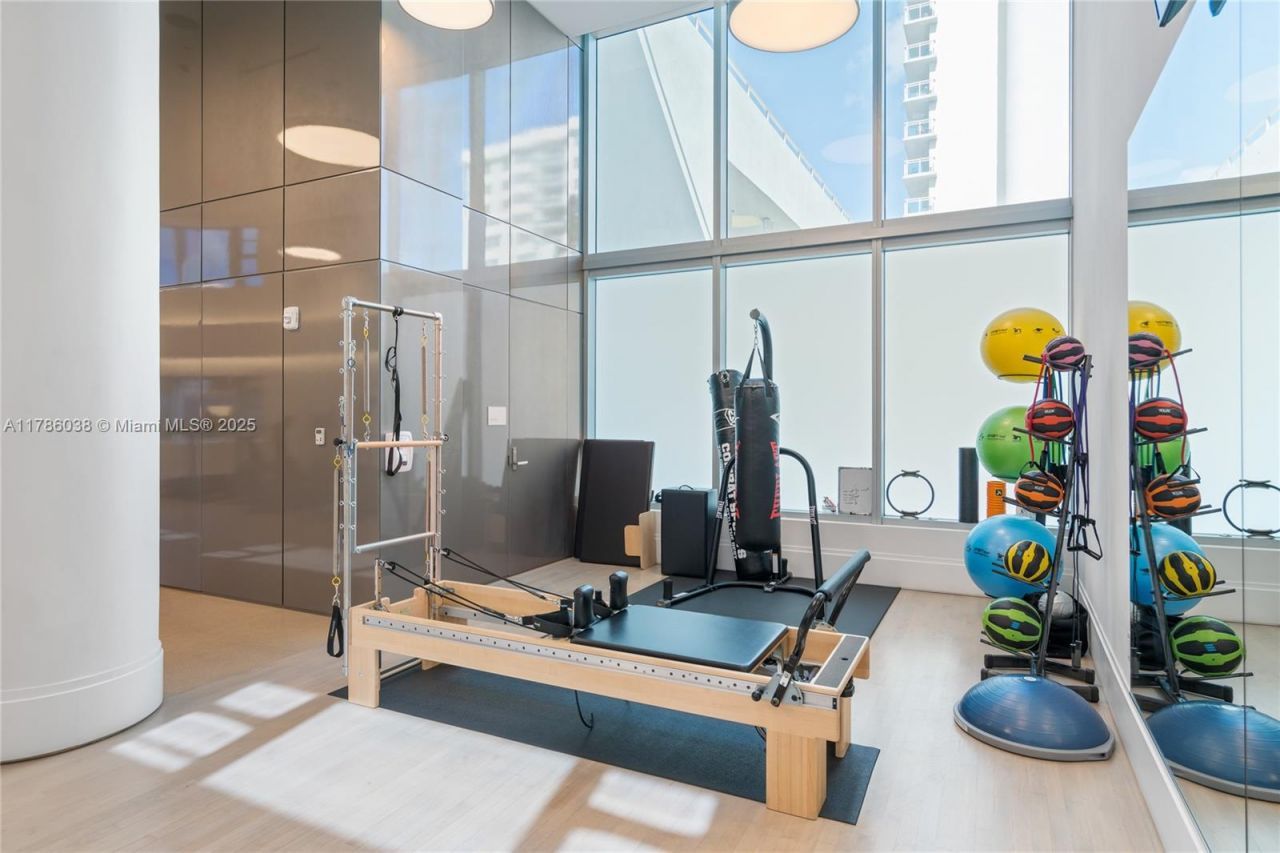 6901 Collins Ave, Unit 401, Miami Beach, FL 33141 Photo