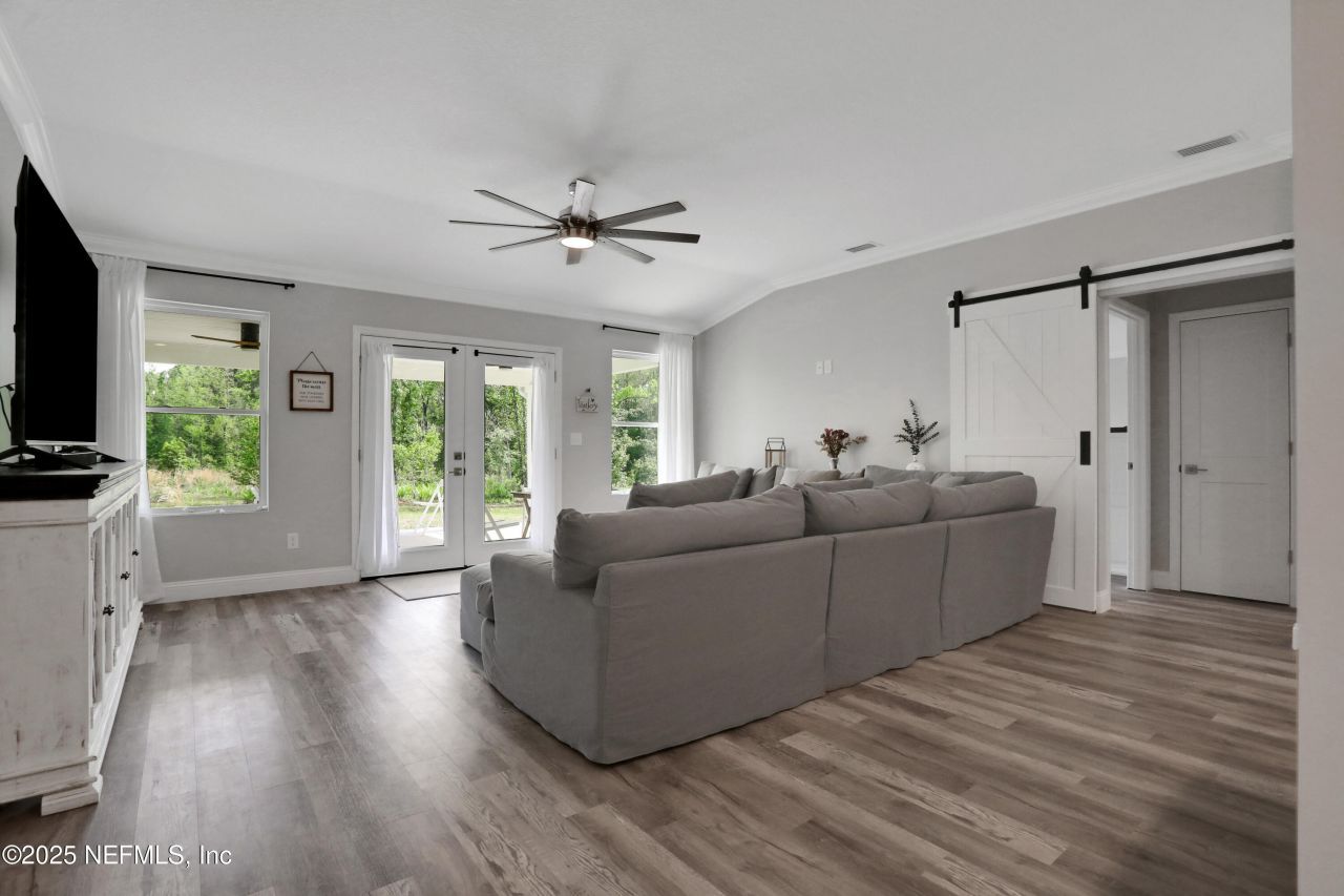 4467 Monroe Smith Road, Jacksonville, FL 32210 Photo