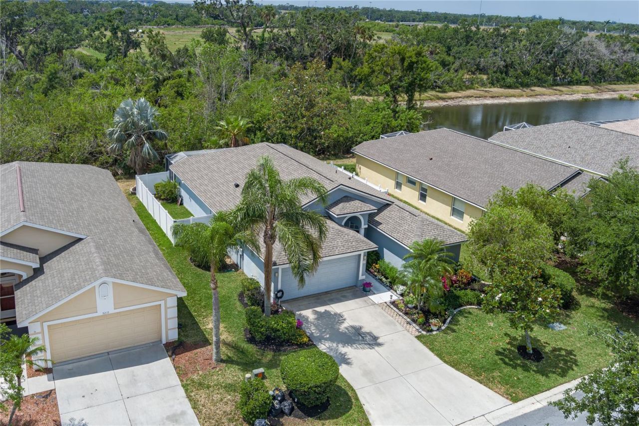 5209 Lansdowne Way, Palmetto, FL 34221 Photo