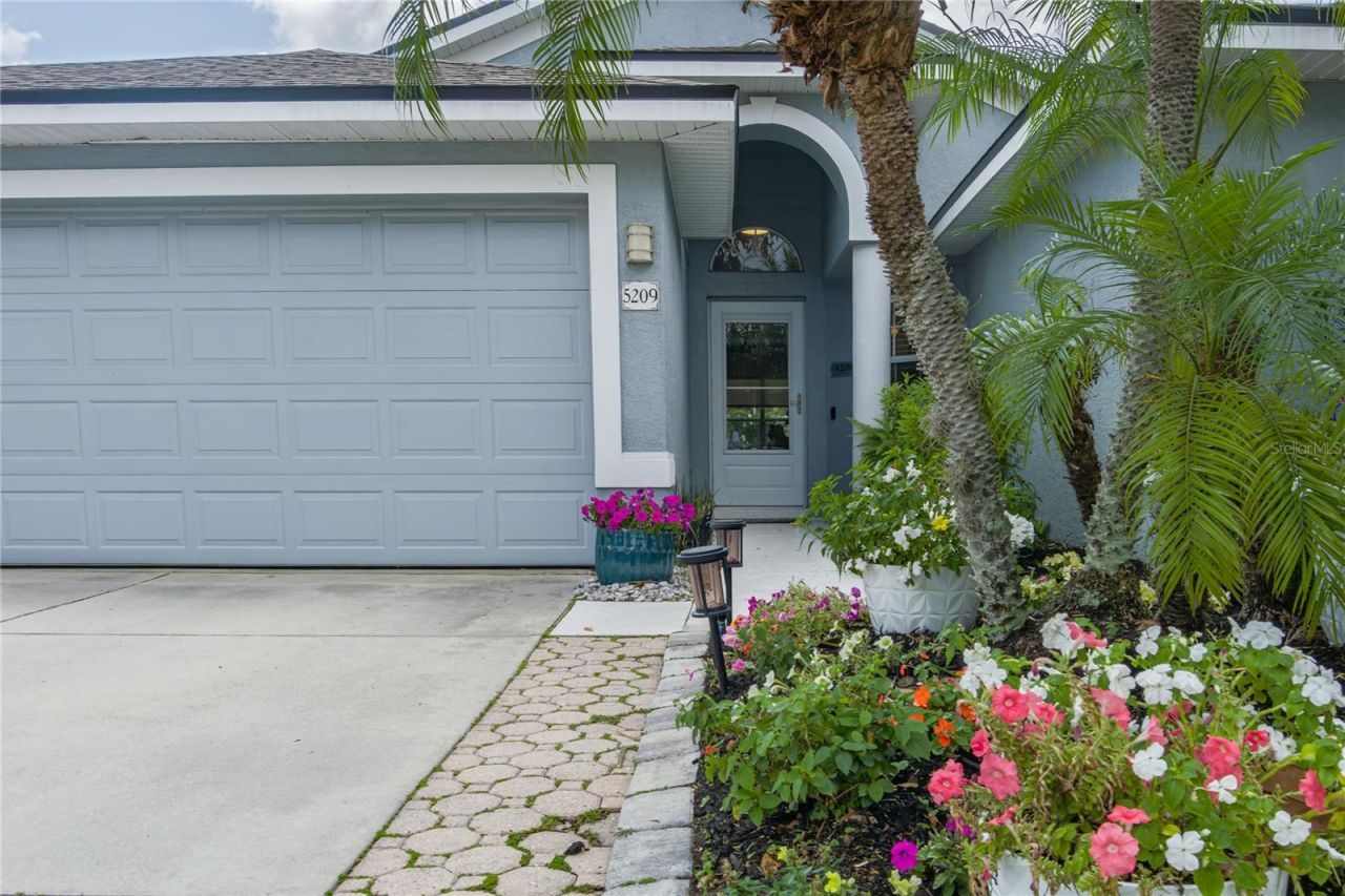 5209 Lansdowne Way, Palmetto, FL 34221 Photo