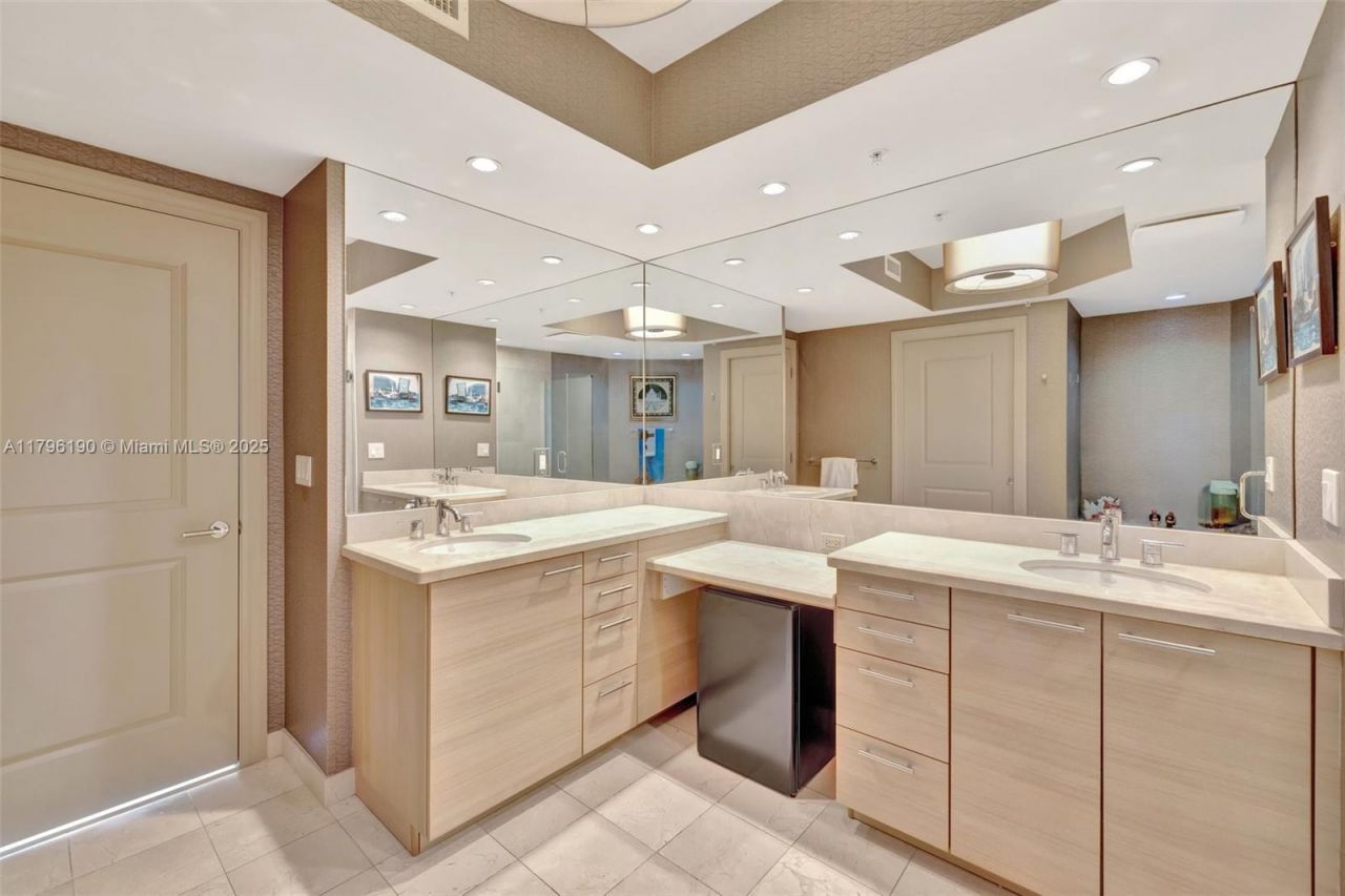 1 N Ocean Blvd, Unit 514, Pompano Beach, FL 33062 Photo