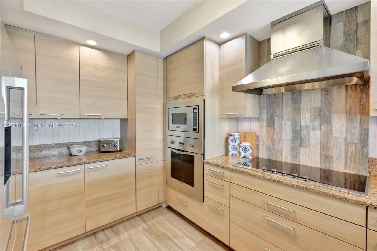 1 N Ocean Blvd, Unit 514, Pompano Beach, FL 33062 Photo