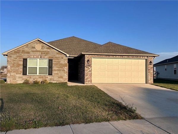 2007 Fennec Street, Siloam Springs, AR 72761