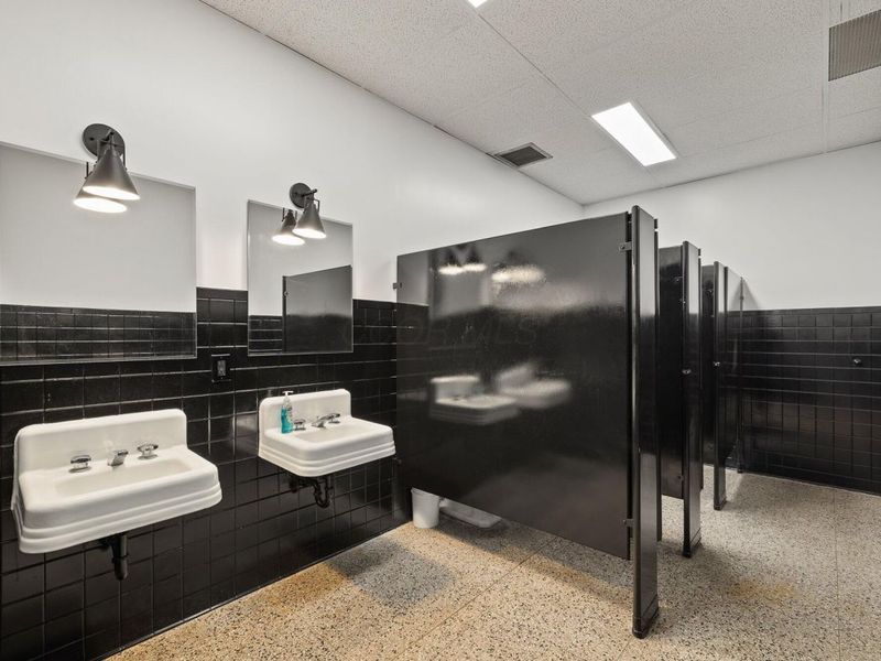 35 N Park Street, Mansfield, OH 44902 Photo 9