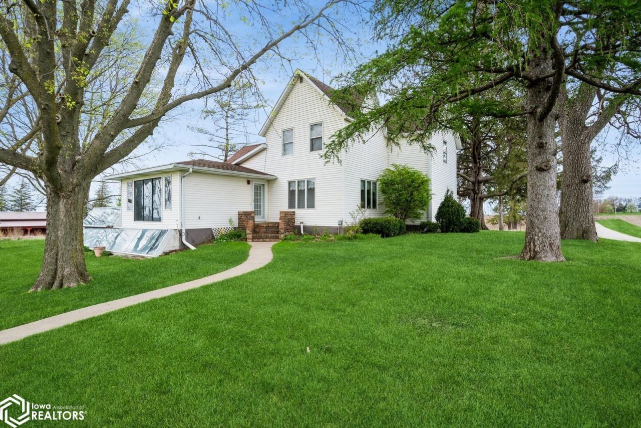 1580 S Avenue, Traer, IA 50675 Main Photo