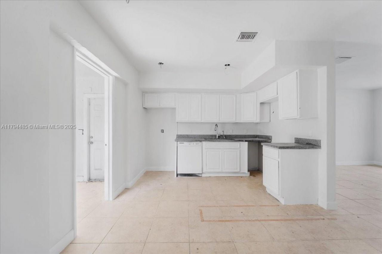 6209 Dawson St, Hollywood, FL 33023 Photo