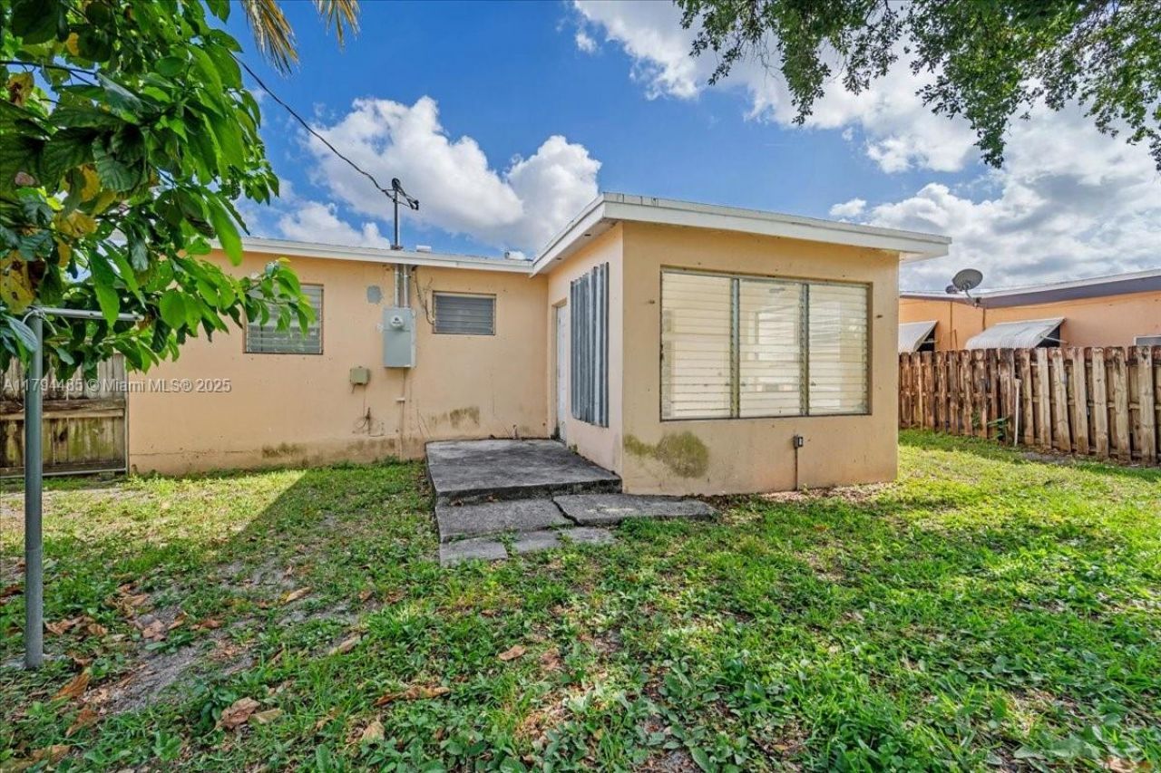 6209 Dawson St, Hollywood, FL 33023 Photo