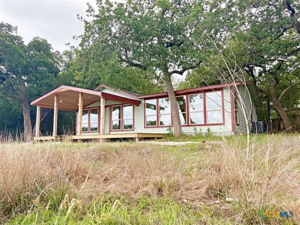 106 Caddo, Smithville, TX 78957