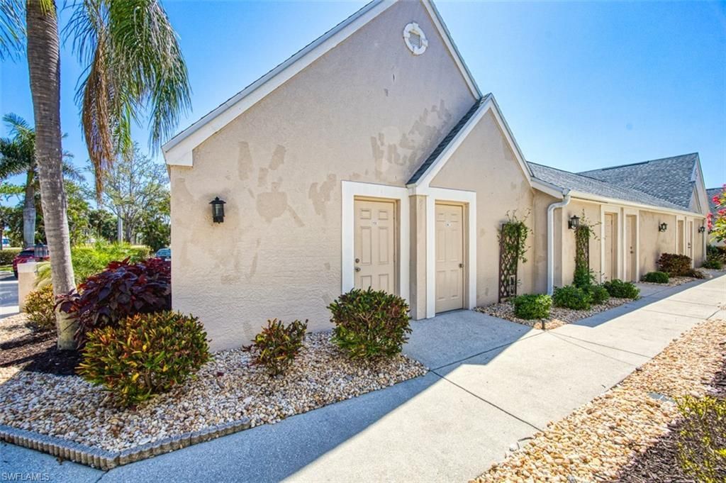 12130 Kelly Greens Blvd, Unit 94, Fort Myers, FL 33908 Photo