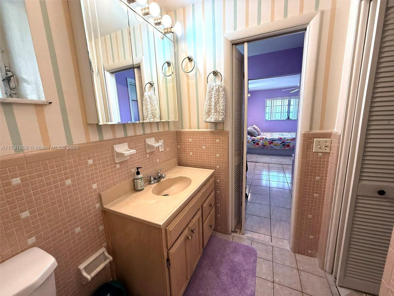 1355 NE 167th St, Unit 302, Miami, FL 33162 Photo