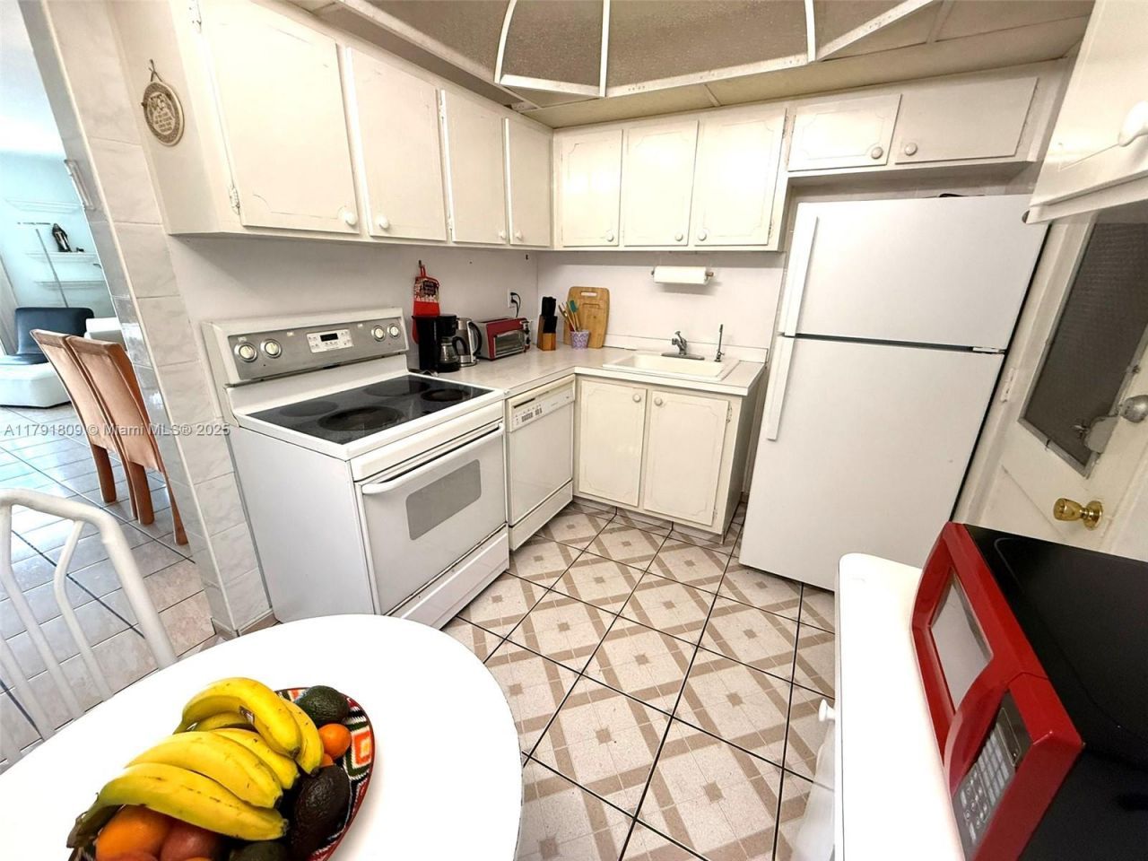 1355 NE 167th St, Unit 302, Miami, FL 33162 Photo