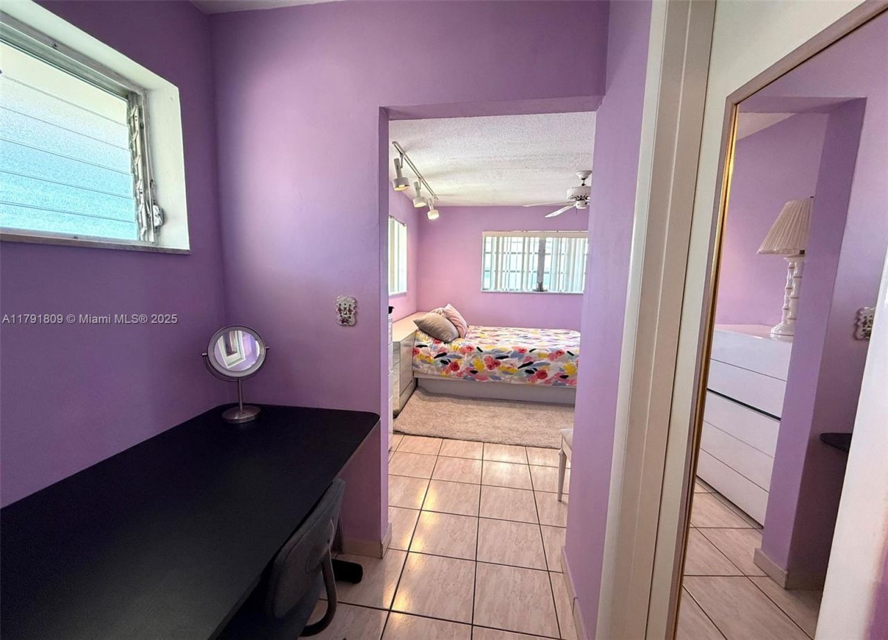 1355 NE 167th St, Unit 302, Miami, FL 33162 Photo