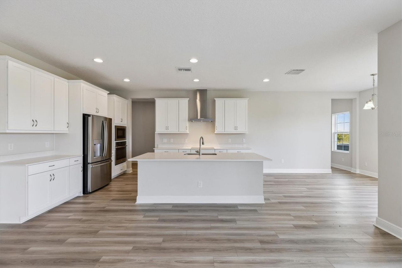 9699 Surrey Rose Drive, San Antonio, FL 33576 Photo