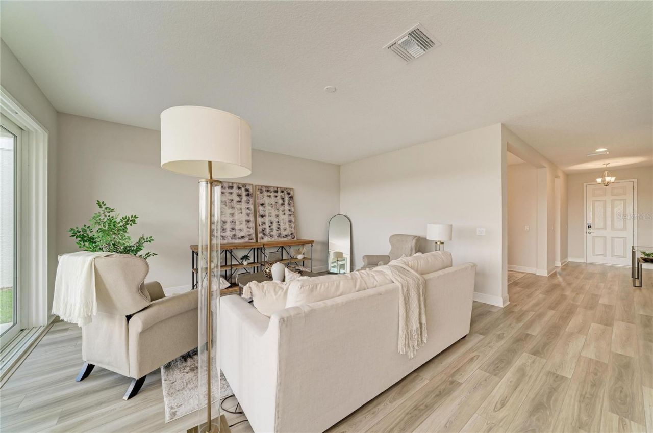 9699 Surrey Rose Drive, San Antonio, FL 33576 Photo