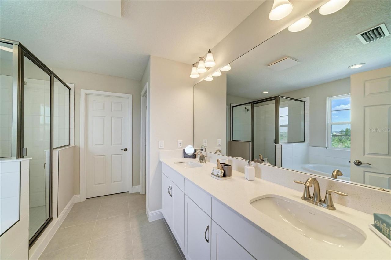 9699 Surrey Rose Drive, San Antonio, FL 33576 Photo