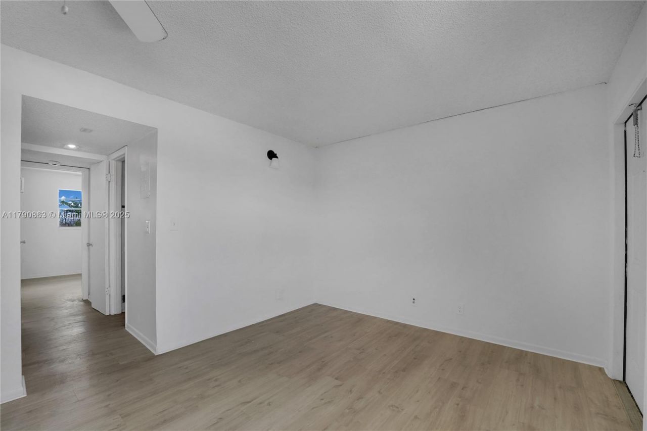 2145 Pierce St, Unit 418, Hollywood, FL 33020 Photo