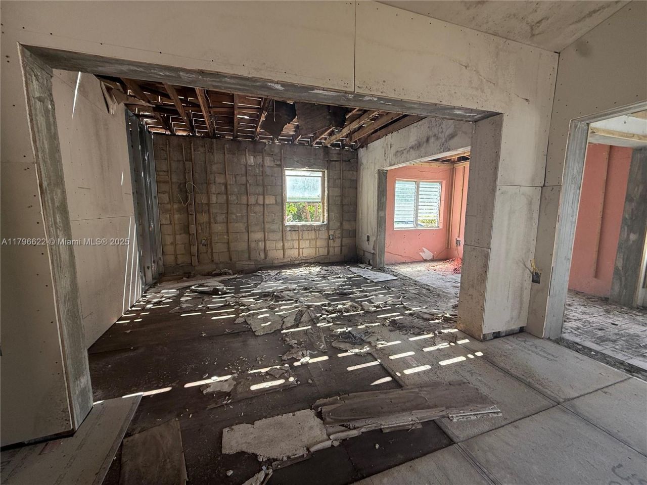 751 NE 70th St, Miami, FL 33138 Photo