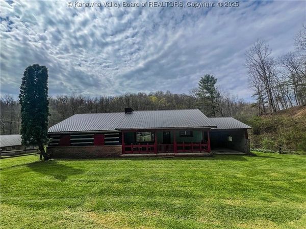 1481 Big Creek Road, Walton, WV 25286