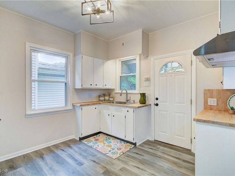 929 Wertz Avenue SW, Canton, OH 44714 Photo 10