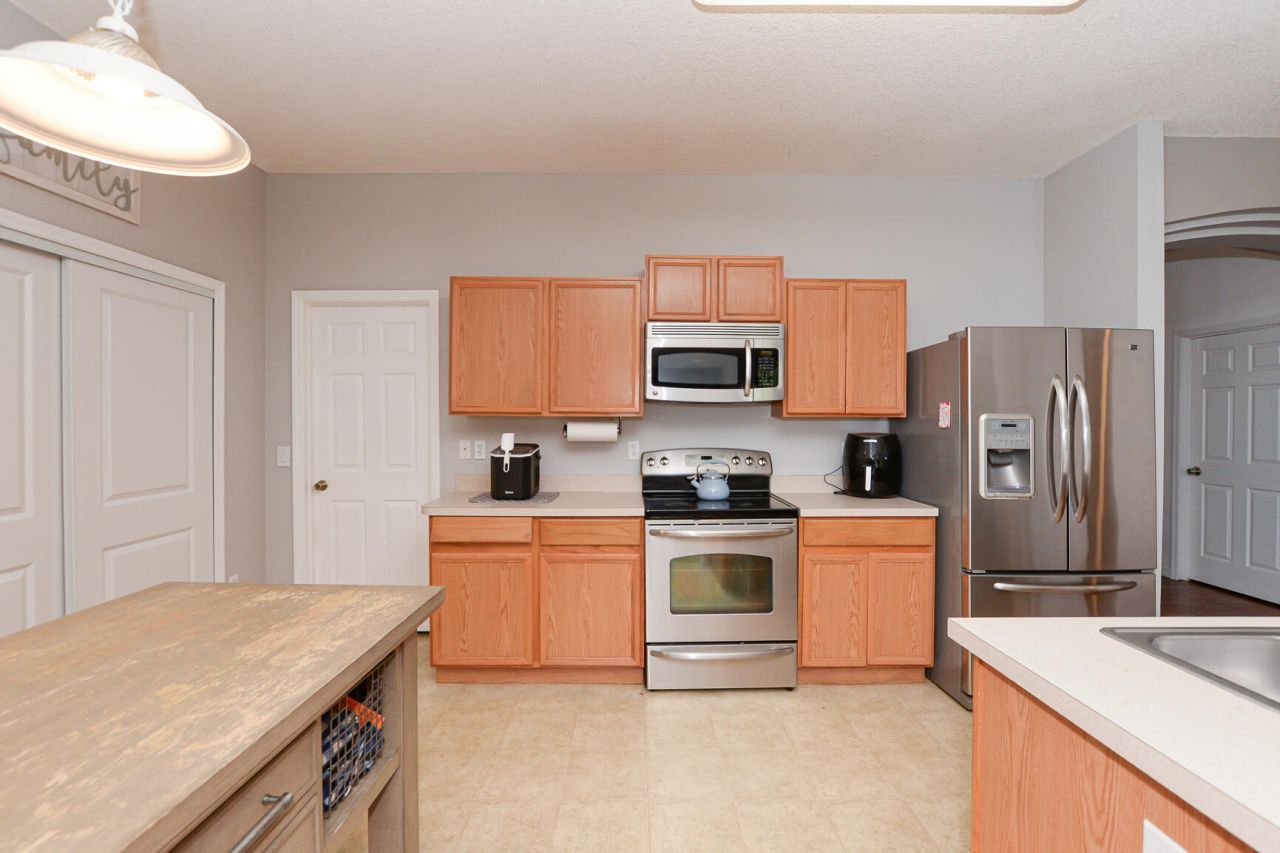 4582 SW Floral Street, Port Saint Lucie, FL 34953 Photo