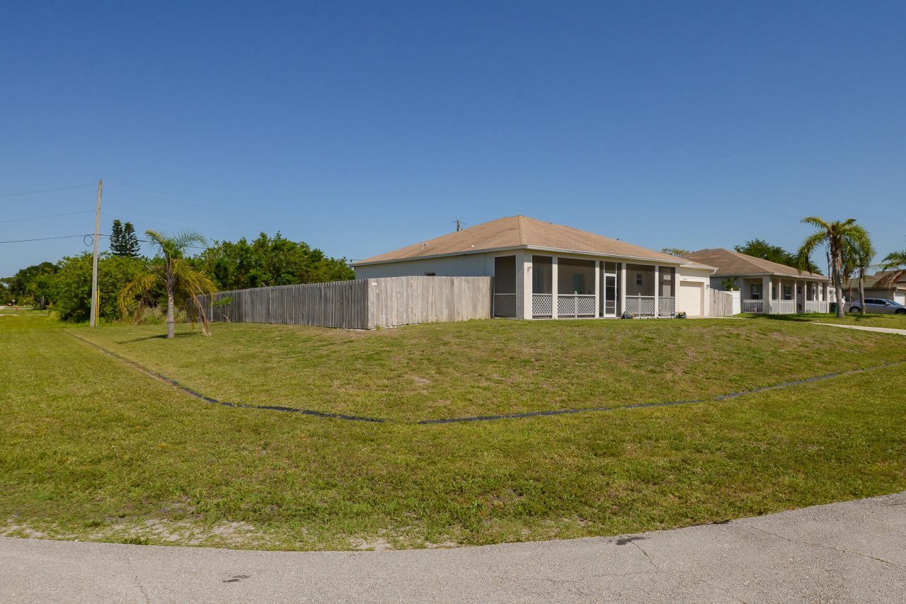 4582 SW Floral Street, Port Saint Lucie, FL 34953 Photo