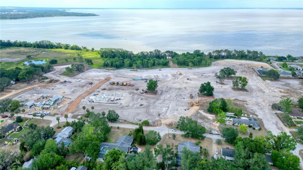 552 Walker Street, Oakland, FL 34787 Photo