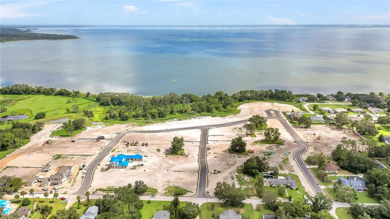 552 Walker Street, Oakland, FL 34787 Photo