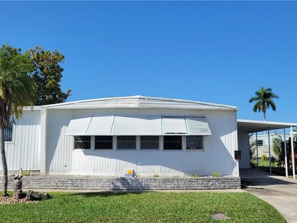 268 Shoreland DR, FORT MYERS, FL 33905