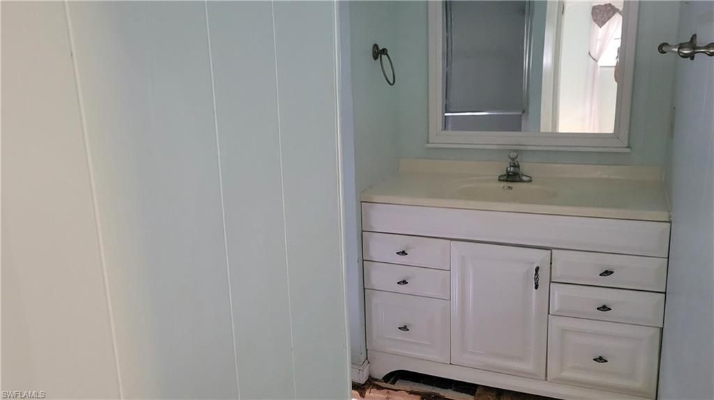 268 Shoreland Dr, Fort Myers, FL 33905 Photo